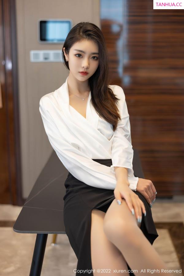 可乐Vicky  [XiuRen]高清写真图 2022.04.14 No.4869 可樂Vicky第8张图片